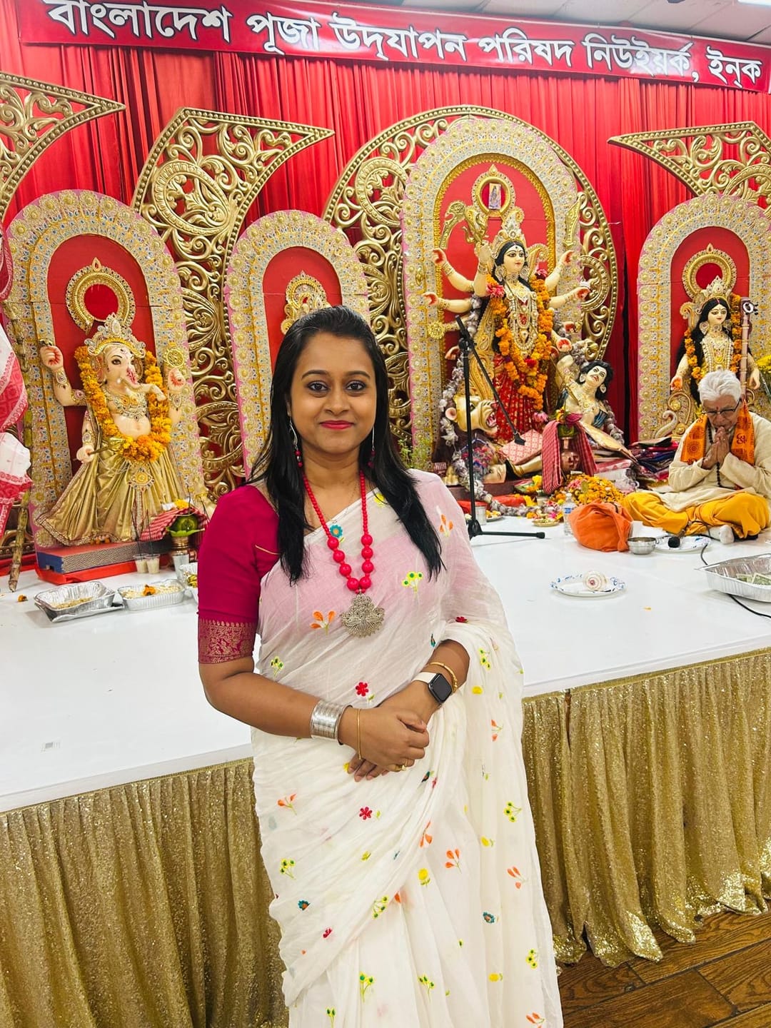 Customer photo review of White Embroidered Mulmul Cotton Saree