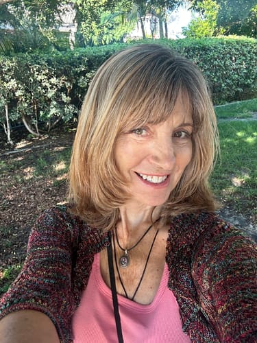 Customer photo review of Instant Dye Shampoo