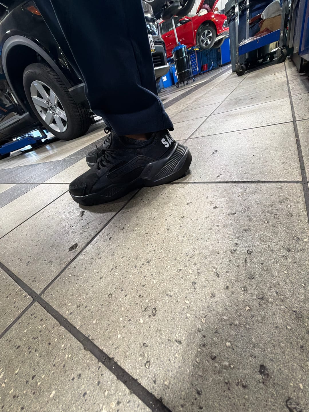 Customer photo review of Maven Steel Toe Lightweight Work Sneakers
