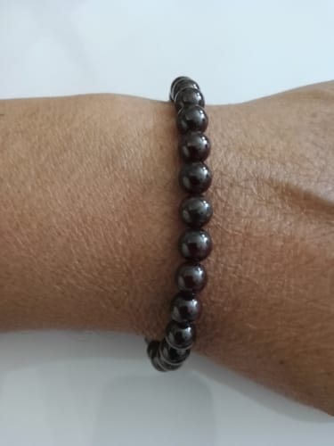 Customer photo review of Pulsera de Granate Rojo (6 mm)