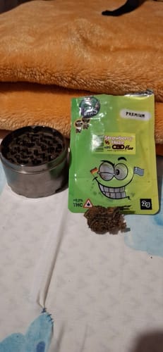 Customer photo review of Hi Bros® - Ⓢtrawberry