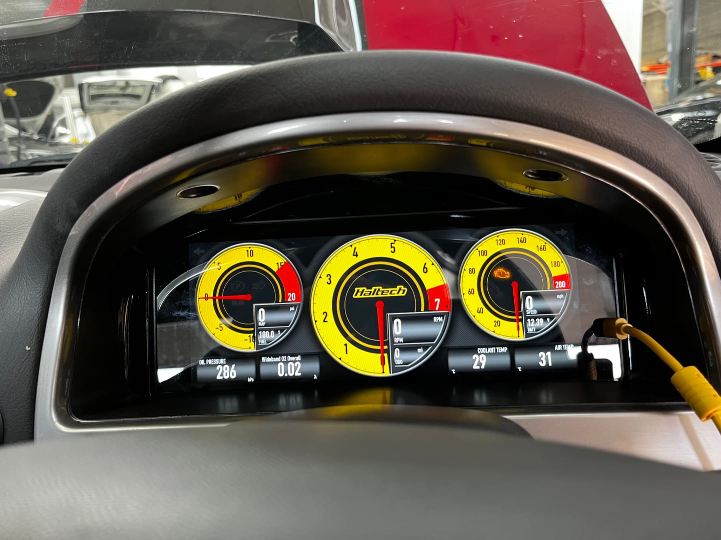 Customer photo review of Holden Commodore VY VZ / Pontiac GTO Dash Mount