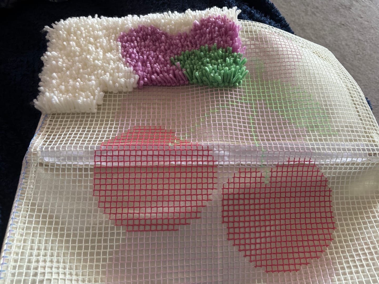 Customer photo review of Cherry Oh Baby Latch Hook Cushion Kit