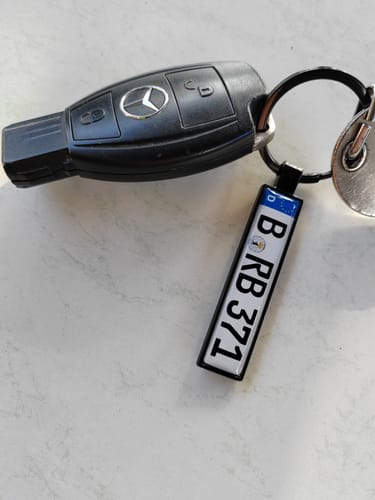 Customer photo review of Kennzeichen Schlüsselanhänger Mini Nummernschild Metall
