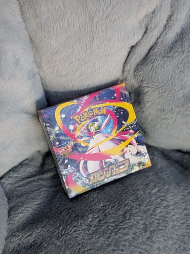 Customer photo review of Pokemon Mega Symphonia Booster Box M1S