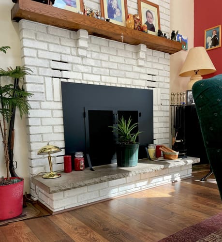 Customer photo review of Legend Fireplace Screen / Overall Dimensions 47"W x 32 1/2"H / Opening Dimensions 32"W x 25"H / Rustic Black(flat) / Classic Handle