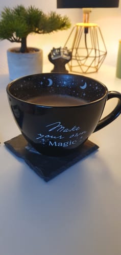 Customer photo review of Magische schwarze Tasse – Make Your Own Magic