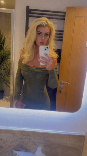 Customer photo review of Stranded 20" One Piece Flicky Clip-in Hair Extension - Colour #1001 Polar Star