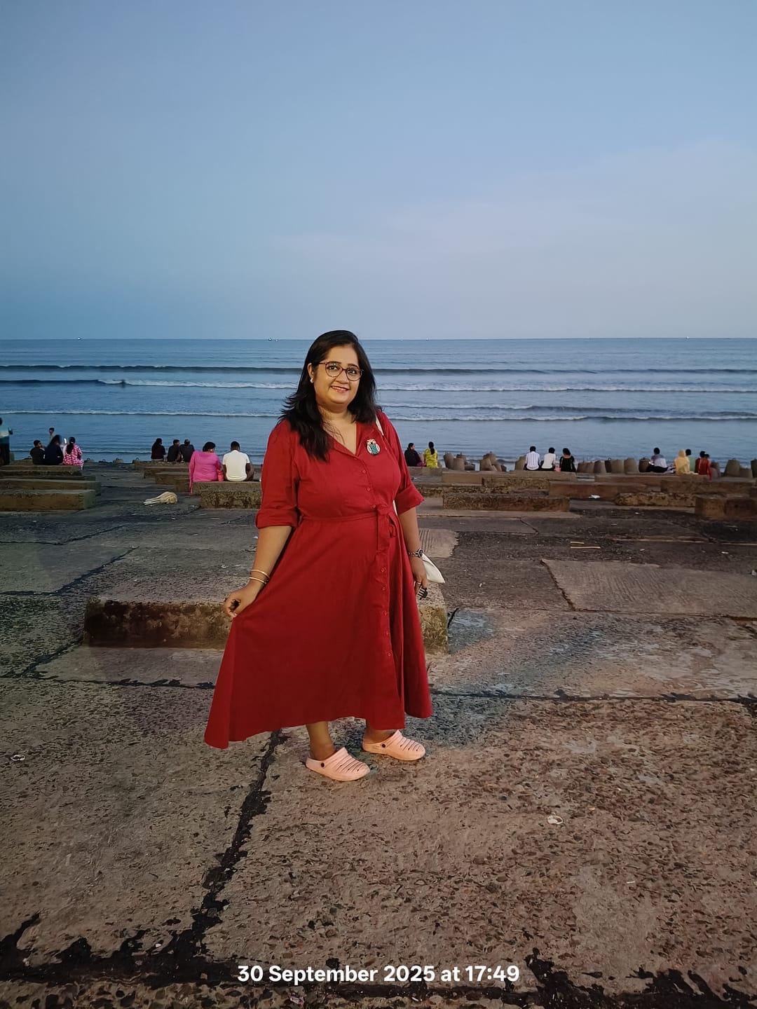 Customer photo review of Women Maroon Airy Linen Flared Dress