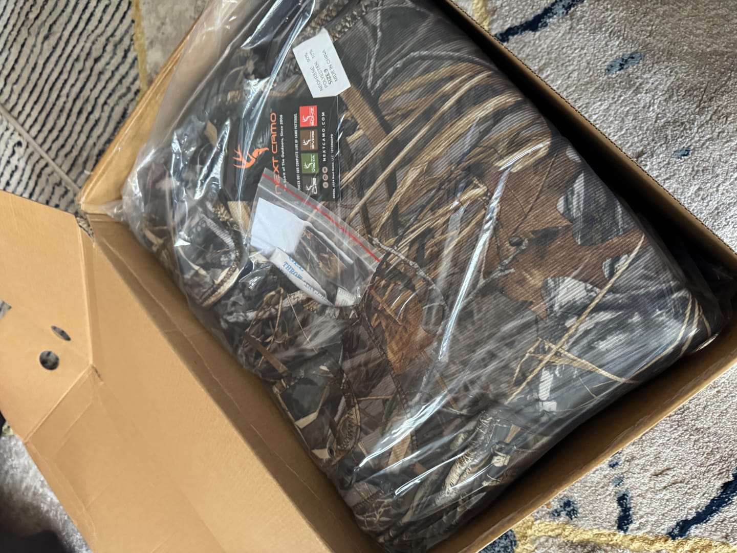 Customer photo review of Seeker Pro Insulated Duck Waterfowl Hunting 1400 Gram 3M Thinsulate Neoprene Chest Waders