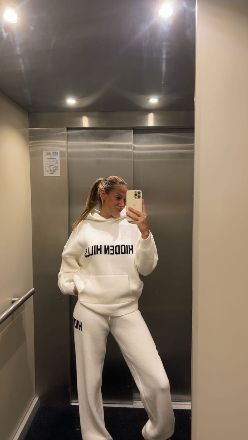 Customer photo review of KNIT HOODIE OFF WHITE