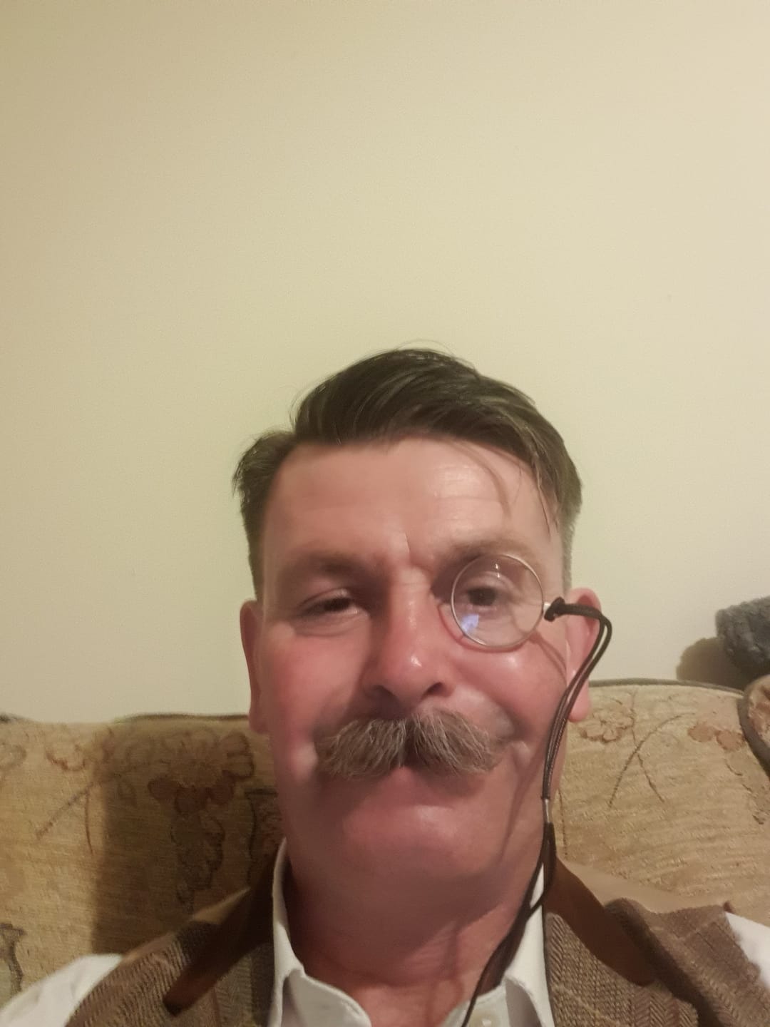 Customer photo review of Monocle - Silver Dark