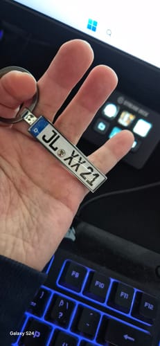 Customer photo review of Kennzeichen Schlüsselanhänger Mini Nummernschild Metall
