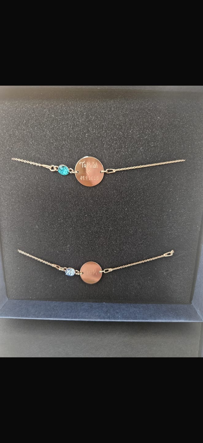 Customer photo review of Mama-Kind-Set Armband mit Geburtsstein und Gravur rund