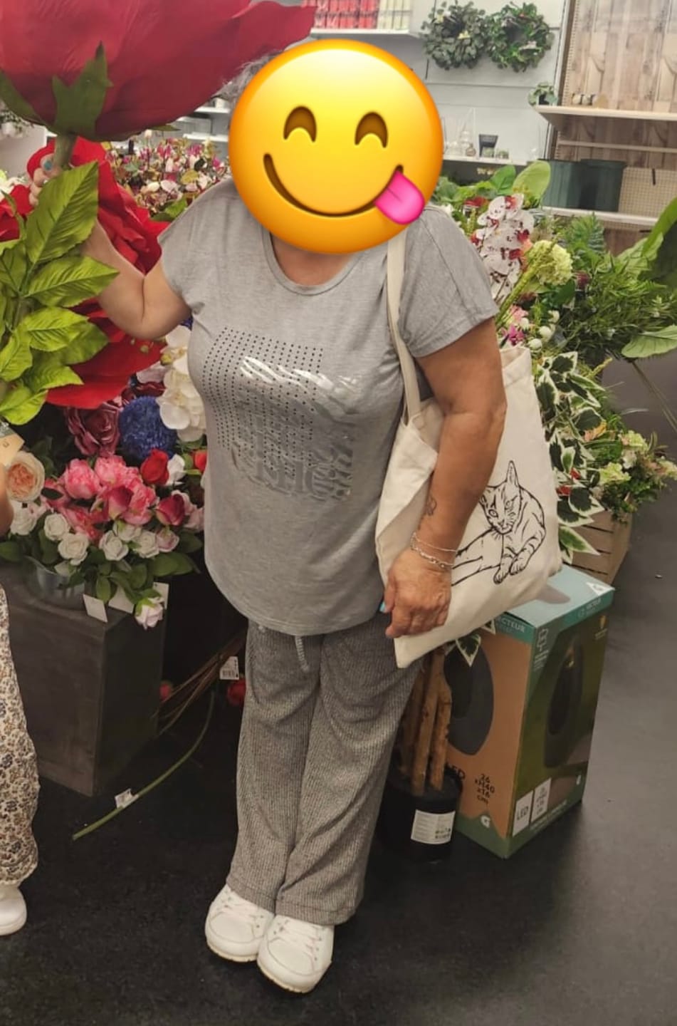 Customer photo review of Zapatilla A1. Blanca Romero