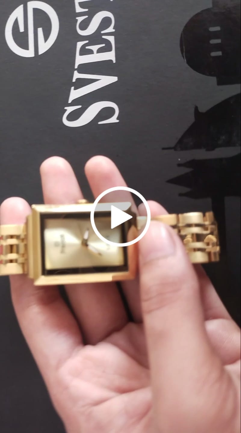 Customer video review of Lilly