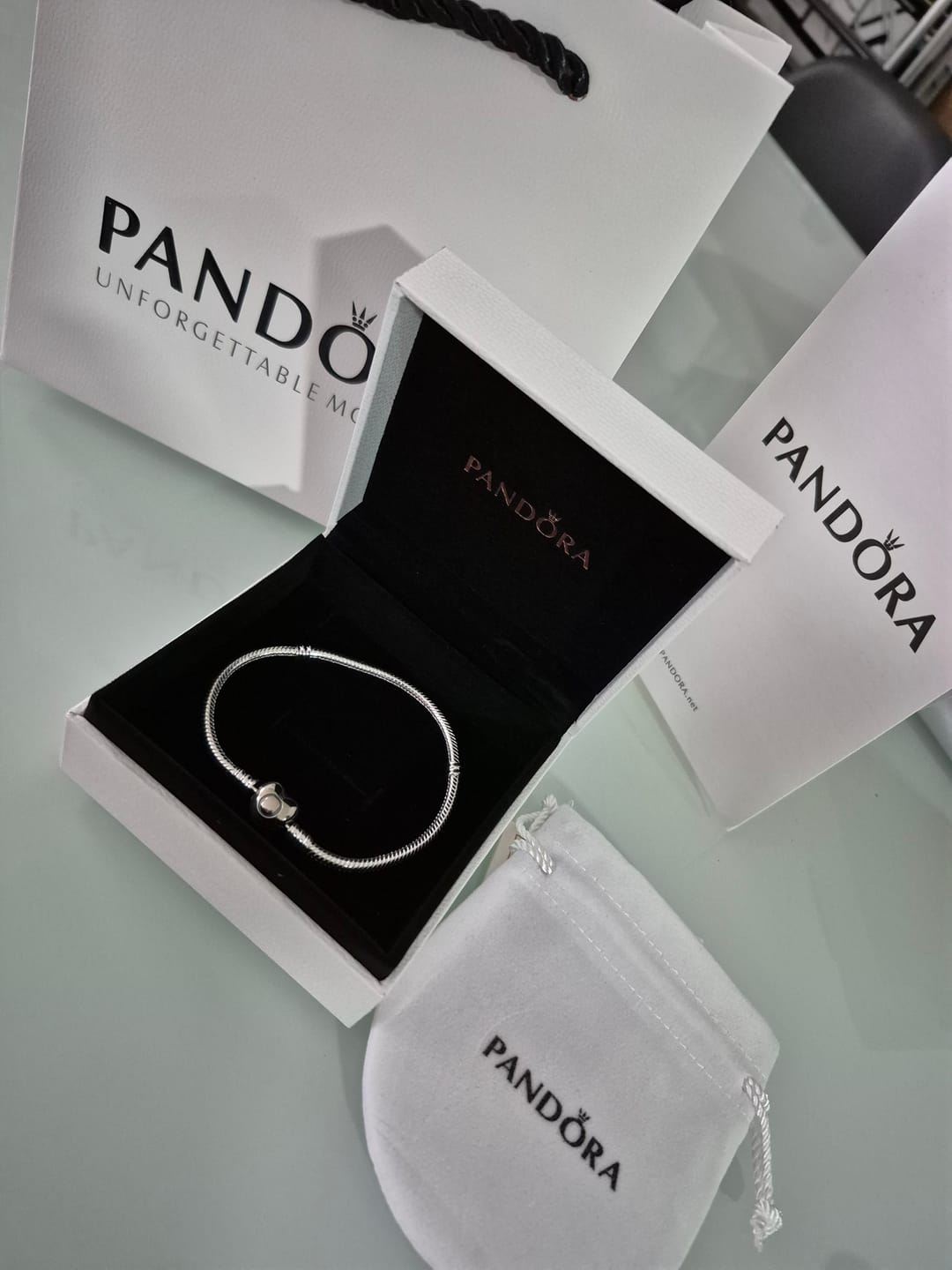 Customer photo review of PULSERA PANDORA MOMENTS CORAZON + KIT DE REGALO