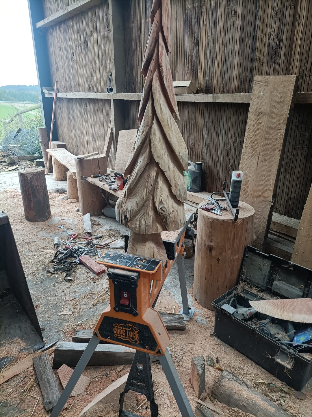 Customer photo review of Croc Lock Workbench and Clamping Station