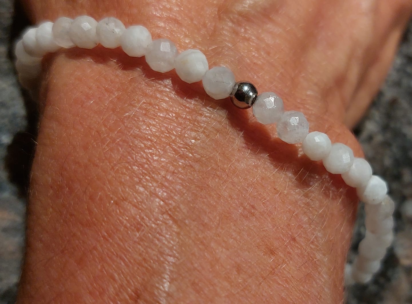 Customer photo review of Mondstein Armband - Naturperlen