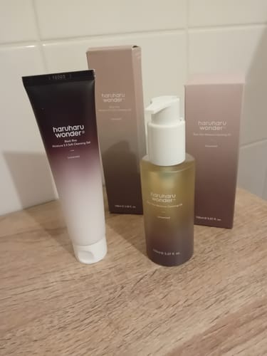 Customer photo review of Haruharu Wonder - Huile nettoyante profonde et hydratante au riz noir - 150ml