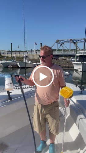 Customer video review of 🔫 Salty Hull Stainless Steel Foam Gun – Highest Quality, Quick & Easy Boat Cleaning