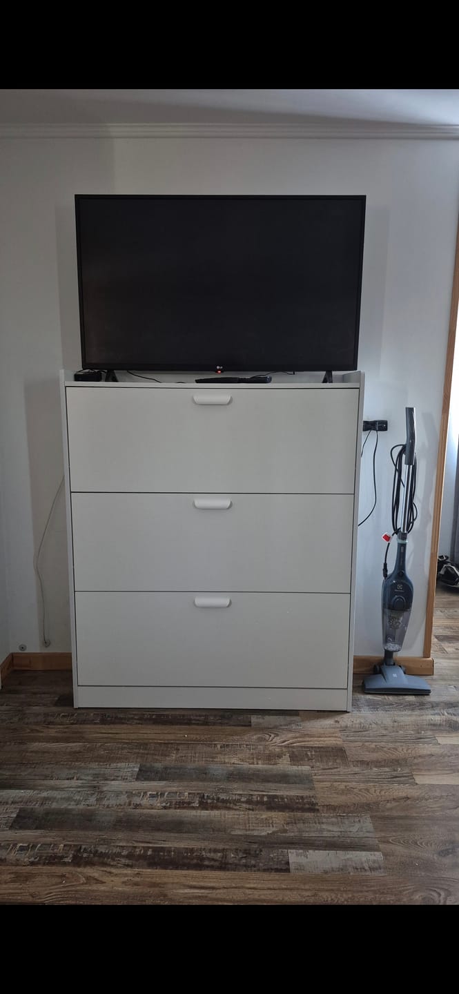 Customer photo review of Zapatera Organizadora VTRIN XXL para 25 pares y tallas grandes hasta 44