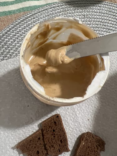 Customer photo review of Crema proteica gusto nocciola bianca