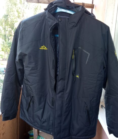 Customer photo review of Wasserdichte Winterjacke Herren – Warm & Outdoor-tauglich