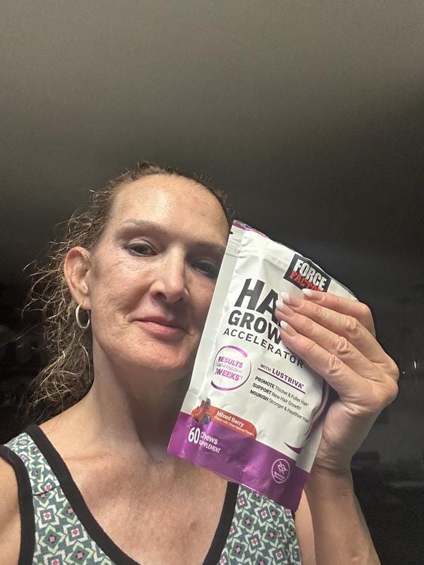 Customer photo review of Hair Growth Gummies