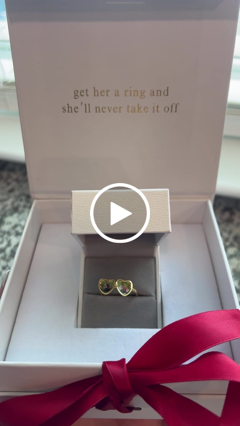 Customer video review of Heart Locket Ring