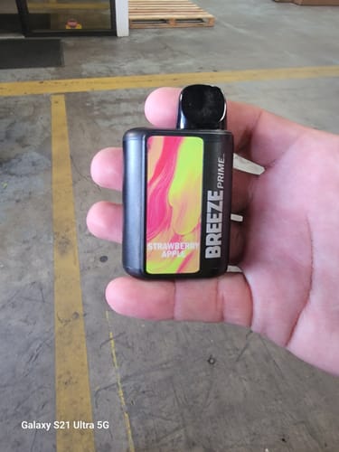 Customer photo review of Breeze Prime Edition Disposable Vape