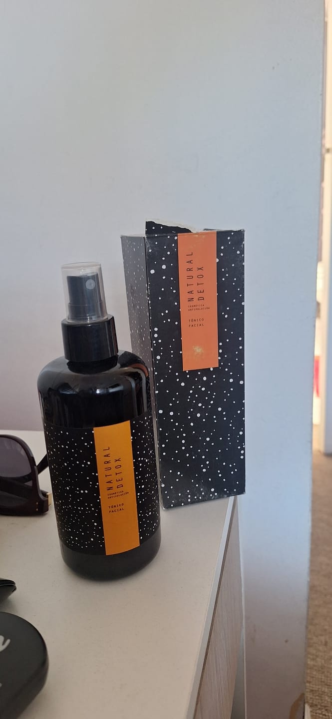 Customer photo review of Tónico Facial de Ácido Hialurónico