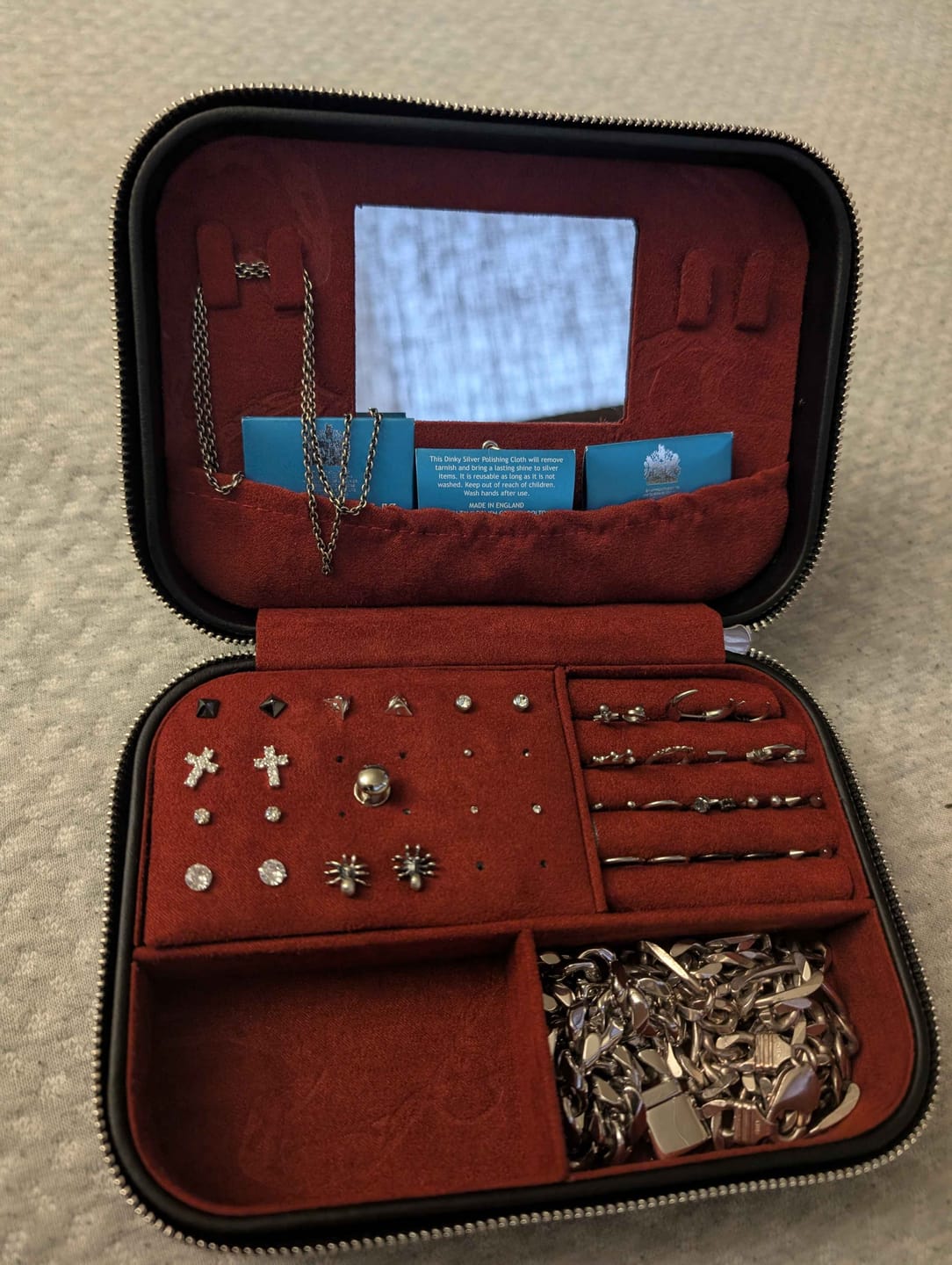 Customer photo review of DYT TRAVEL JEWELRY CASE