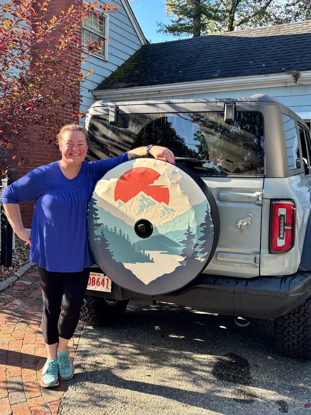 Customer photo review of Vintage Mountain Landscape Spare Tire Cover for Jeep, Bronco, RV