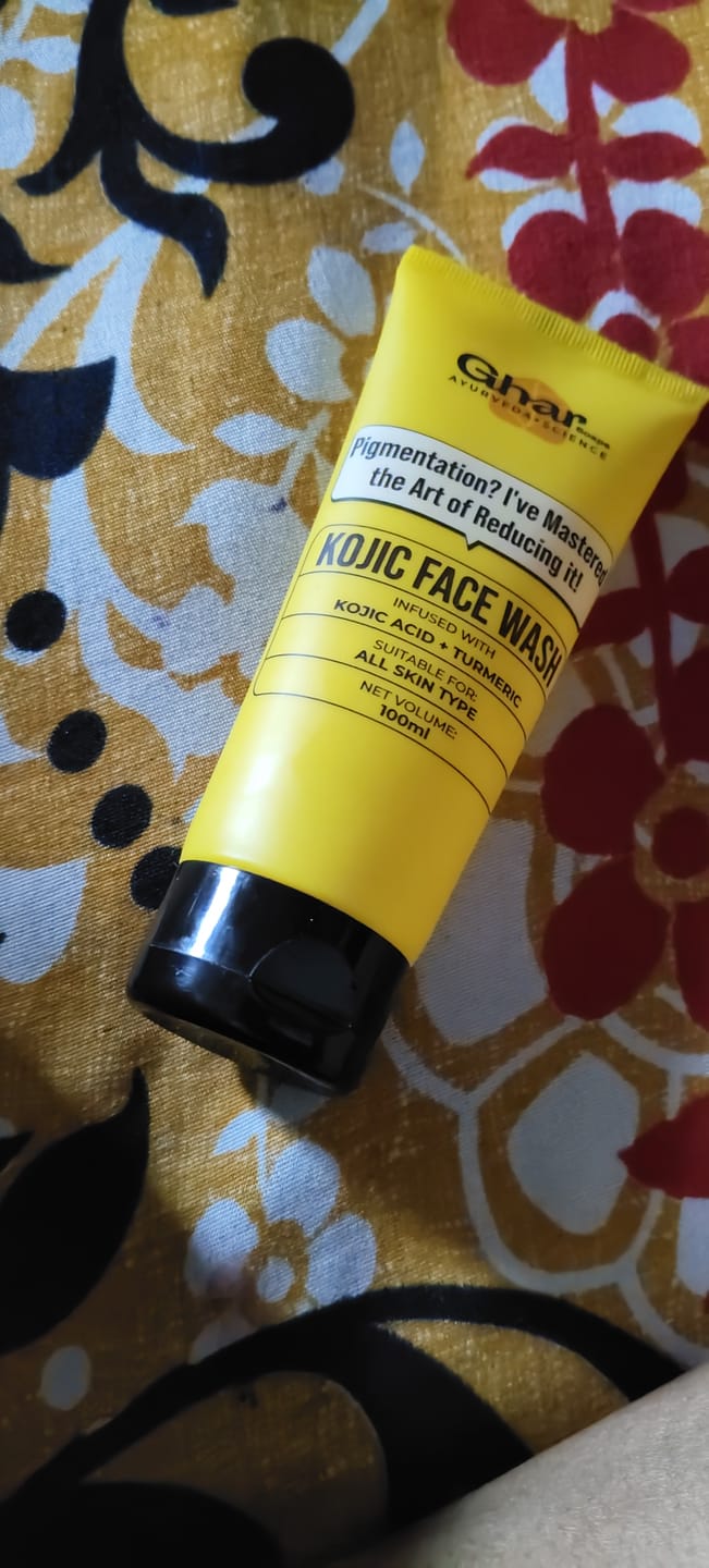 Customer photo review of Kojic Acid & Turmeric Face Wash