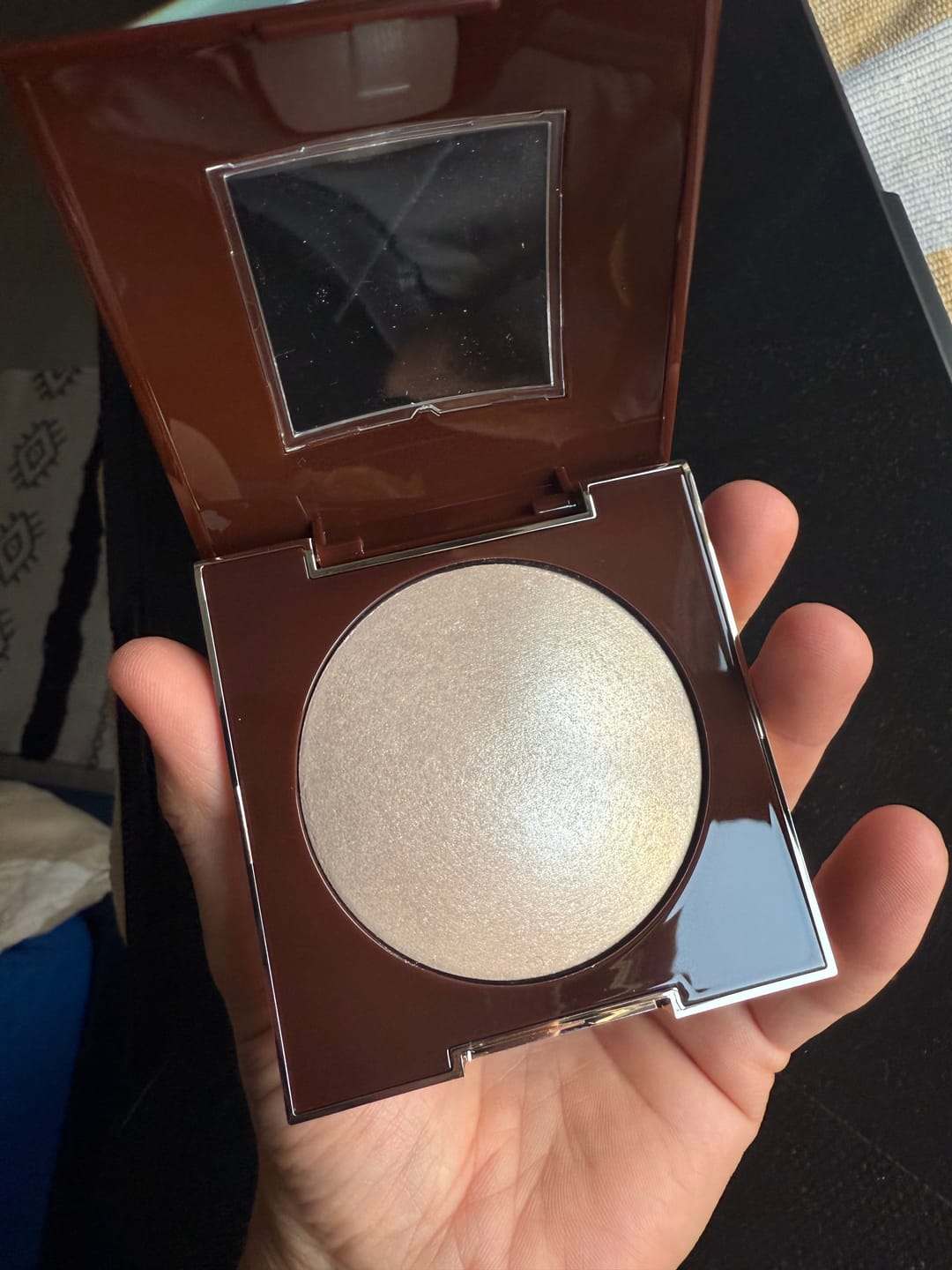 Customer photo review of Iluminator pudra cu textura ultrafina