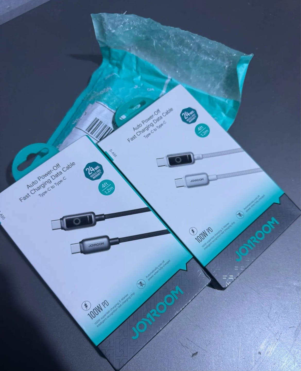 Customer photo review of Braided USB-C Cable Auto Power Off 100W Fast Charge — Black | KIMLUD