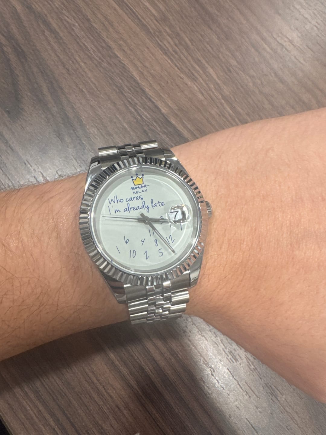 Customer photo review of EONDATE MAXI CLASSIC WATCH