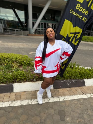 Customer photo review of 12a Silky Full Frontal Factory Made Wig