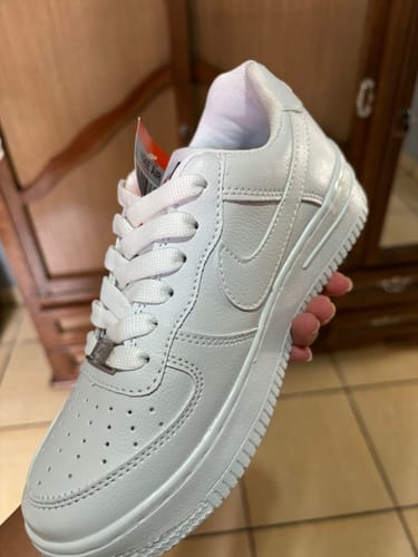 Customer photo review of Paq 6 Pares Tenis 270 Blanco Total 23/26.5