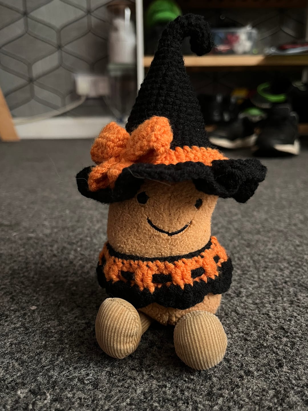 Customer photo review of Halloween Witch Hat & Collar Crochet Outfit for Jellycat Plush (Handmade, Fits 15–18cm)