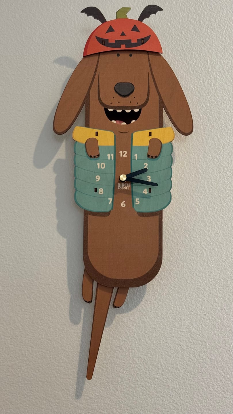 Customer photo review of Tabby the Cat Pendulum Clock