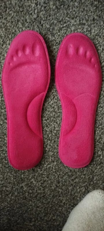 Customer photo review of Winter Self-Heating Insoles – Memory Foam, Fur & Extra Warm Shoe Inserts