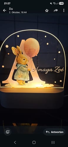 Kundenbewertung mit Foto zu Personalized Night Light - Initial Animals - Personalized with Name & Date - Kids - LED Acrylic - Birthday Gift - Boys Girls - Motiv: Hase, Einen passenden LED-Sockel dazu?: 1x LED-Sockel, Personalization: Amaya Zoé