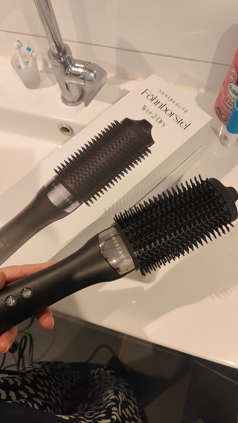 Customer photo review of SANSBEAUTÉ® WET-TO-DRY FÖHNBORSTEL