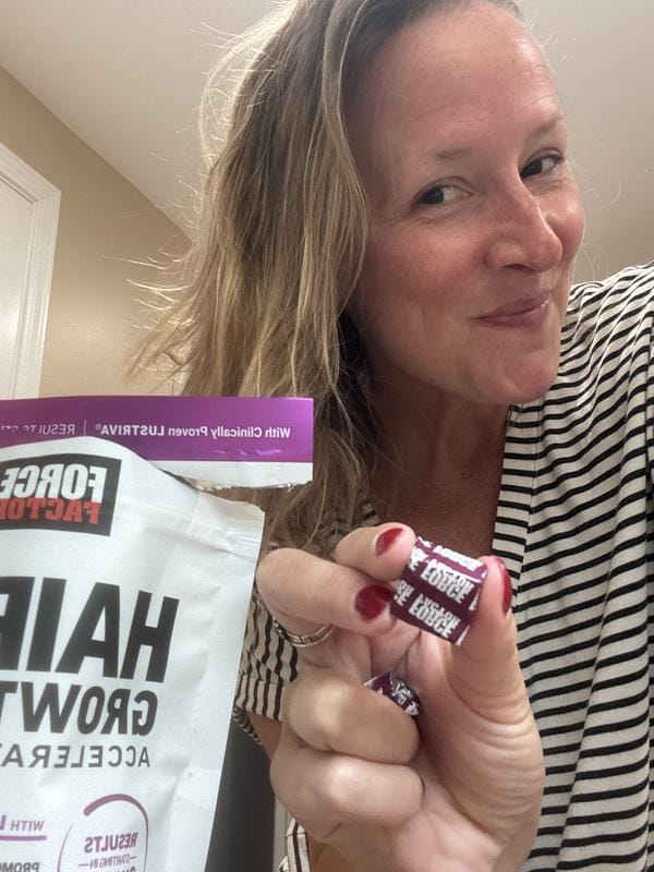 Customer photo review of Hair Growth Gummies