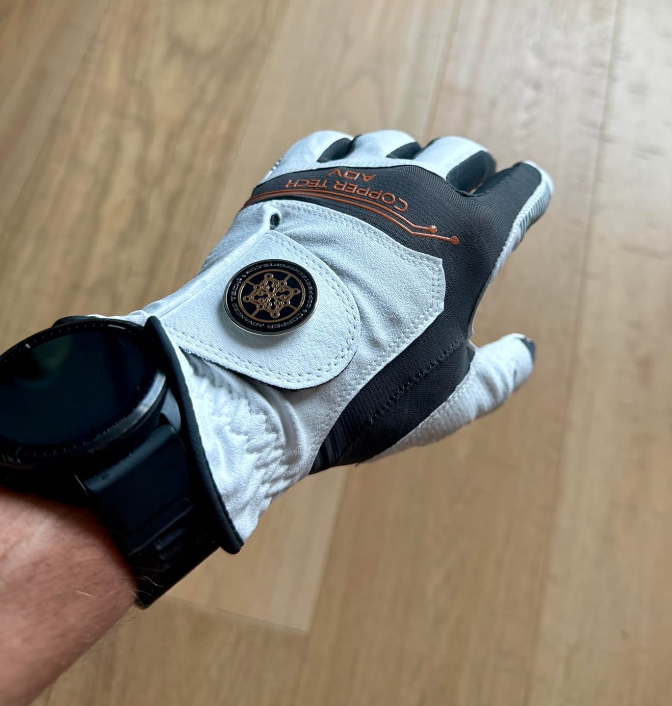 Customer photo review of Copper Advanced Tech 2.0 Men's Golf Gloves [Worn on Left Hand]