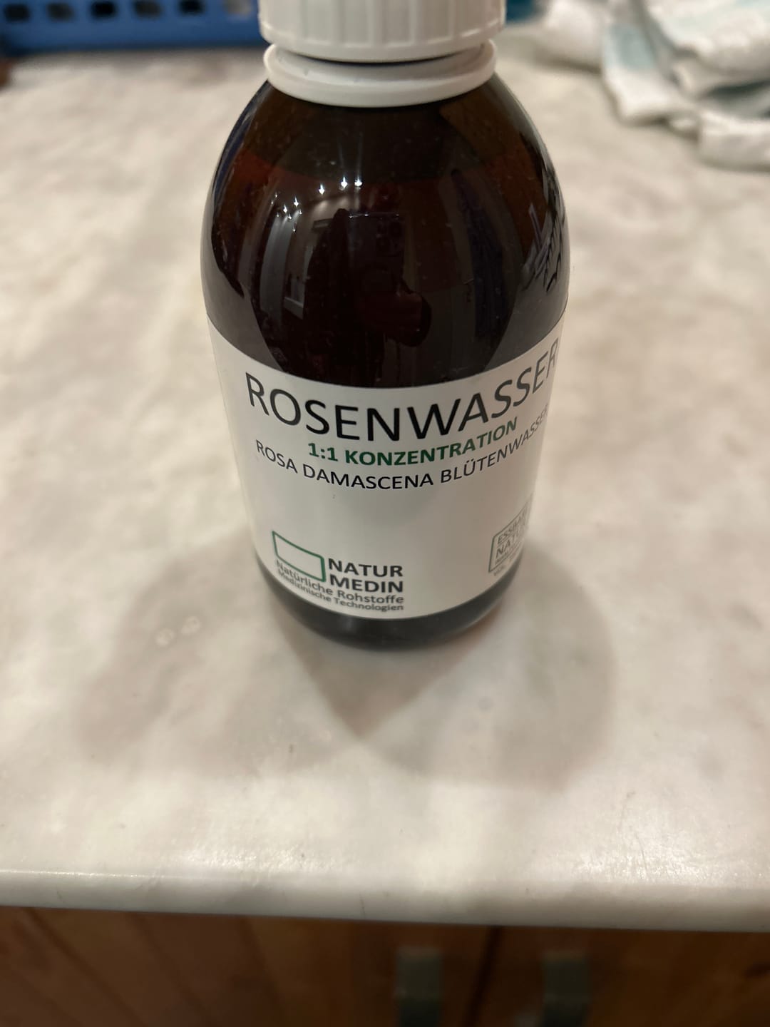 Customer photo review of Rosenwasser - Erfrischendes Gesichtswasser - 100% Natur