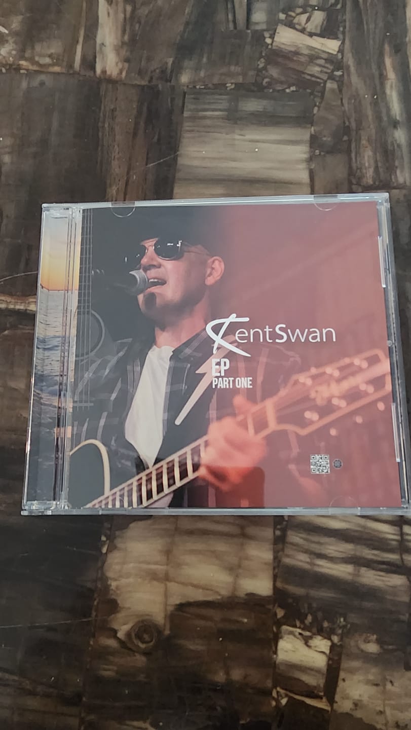Customer photo review of CD Jewel Cases with 2-Panel Inserts