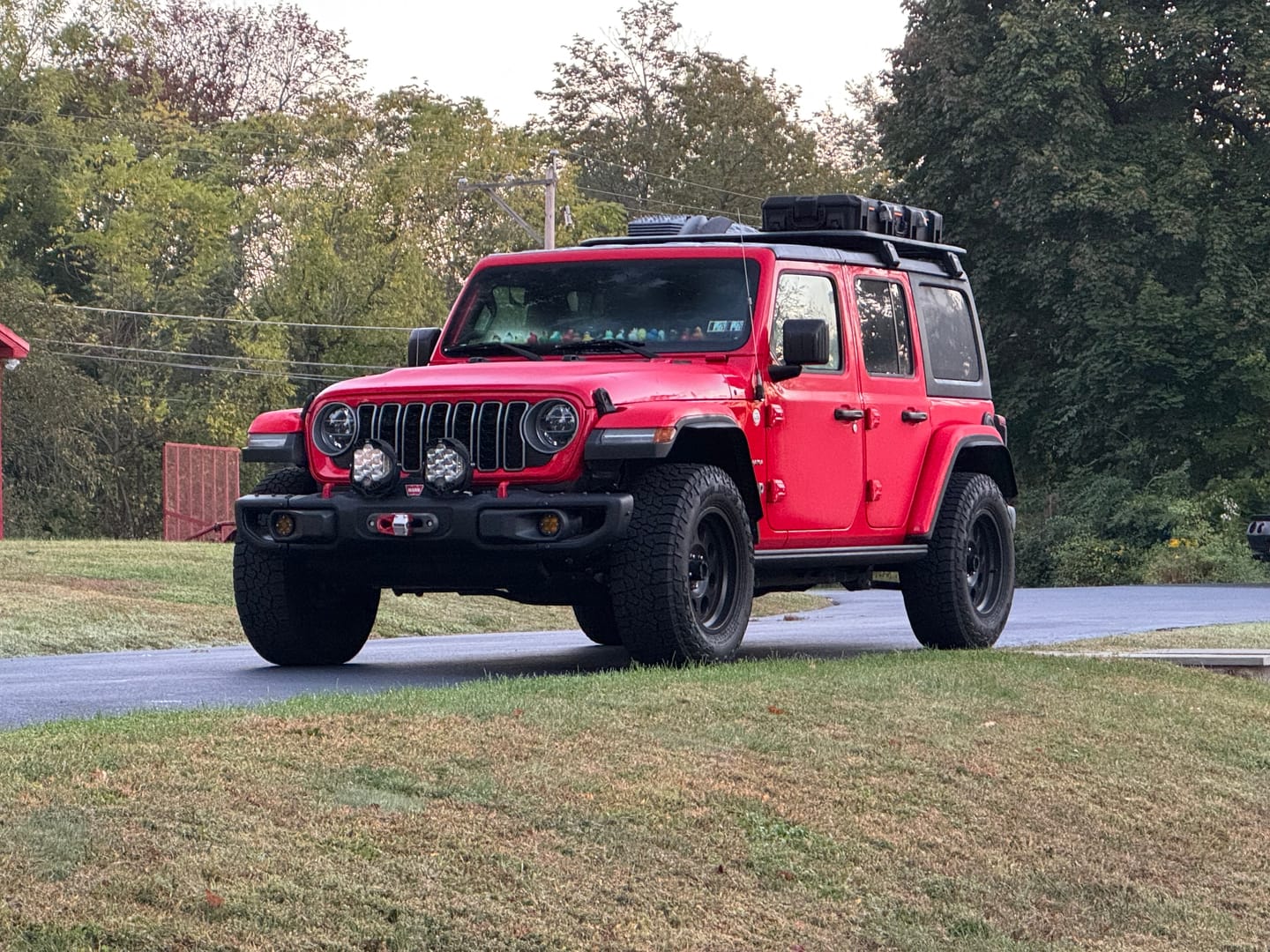 Customer photo review of 18-25 OEM Color Matched Front Grille for Wrangler JL/Gladiator JT